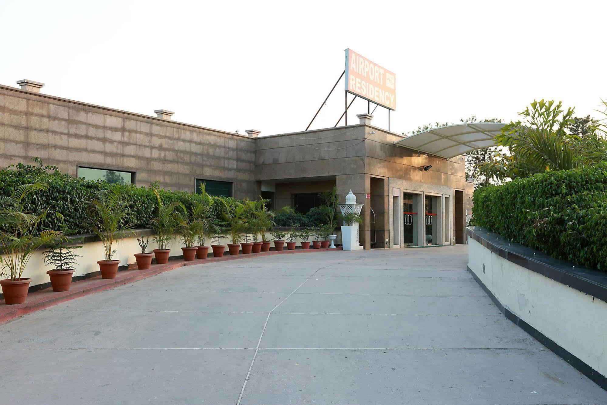 Hotel Airport Residency New Delhi Exteriör bild